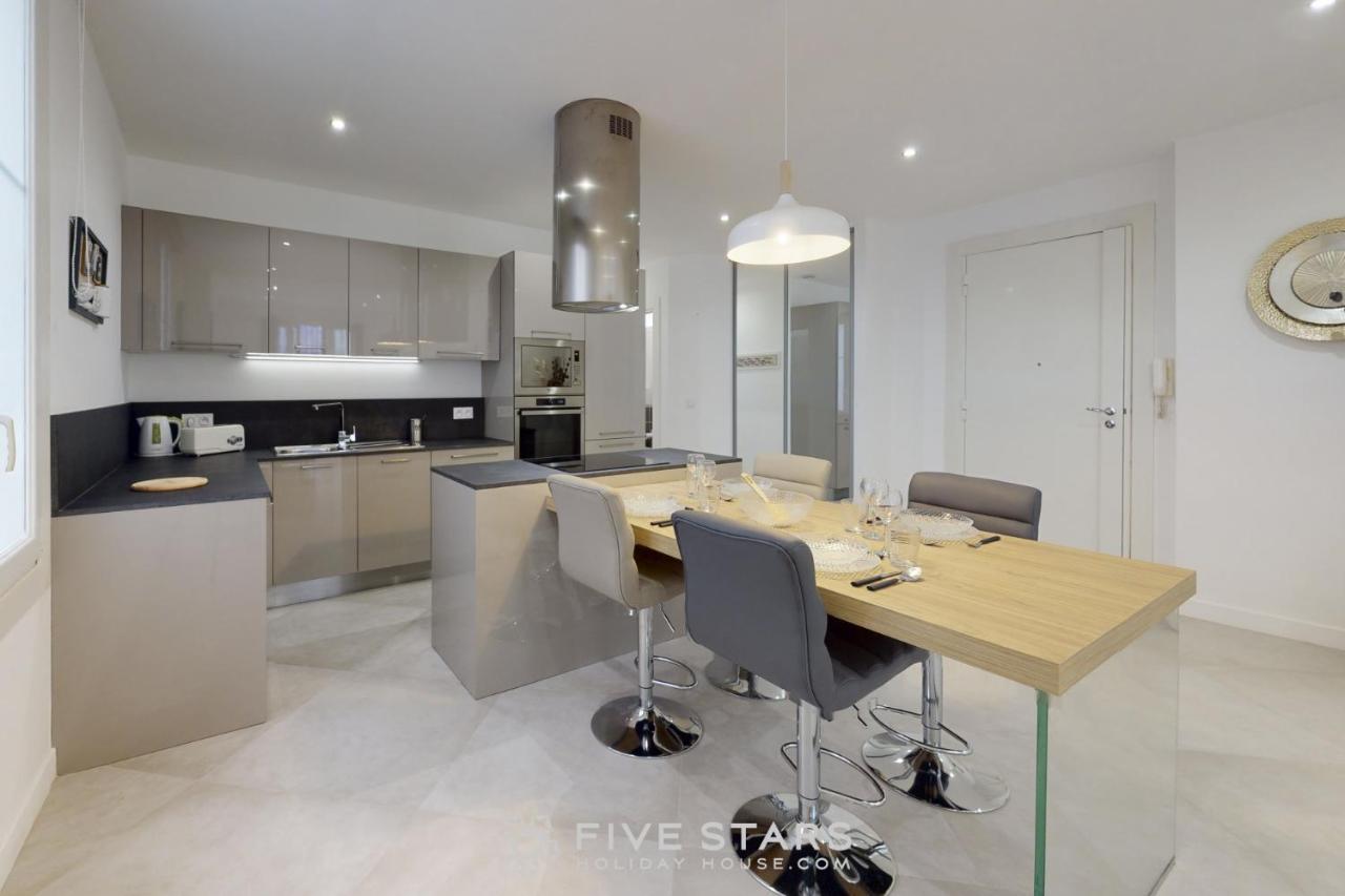 Grand Promenade Five Stars House *